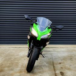 2016 Kawasaki Ninja 300 (EX300A) Ninja Green