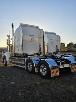 2025 Kenworth T909