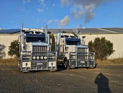 2025 Kenworth T909