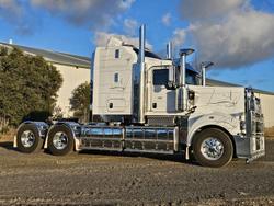 2025 Kenworth T909