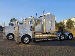 Kenworth T909