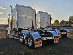 2025 Kenworth T909