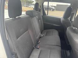 2023 Toyota Hilux SR