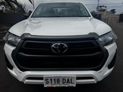 2023 Toyota Hilux SR