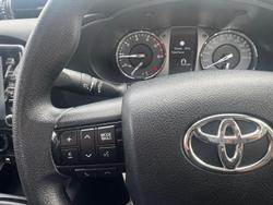 2023 Toyota Hilux SR