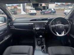 2023 Toyota Hilux SR