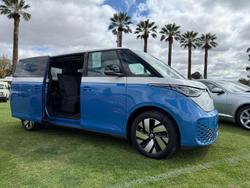 2025 Volkswagen ID. Buzz Pro BEV560