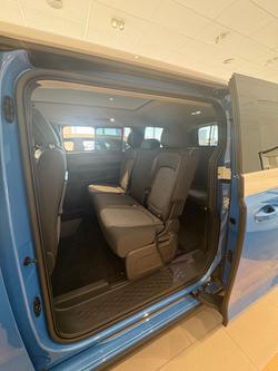 2025 Volkswagen ID. Buzz Pro BEV560