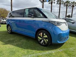 2025 Volkswagen ID. Buzz Pro BEV560