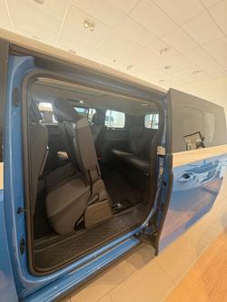 2025 Volkswagen ID. Buzz Pro BEV560