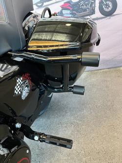 2024 Harley-davidson FLTRXSTSE CVO RD GLIDE ST 121 RAVEN METALLIC