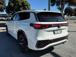 2025 Volkswagen TAYRON R-LINE