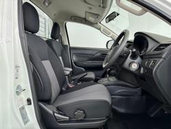 2024 Mitsubishi
Triton GLX