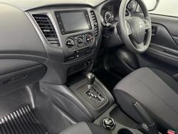 2024 Mitsubishi
Triton GLX