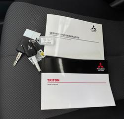 2024 Mitsubishi
Triton GLX