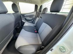 2024 Mitsubishi
Triton GLX