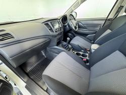 2024 Mitsubishi
Triton GLX