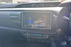 2018 Toyota Hilux SR5