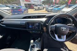 2018 Toyota Hilux SR5
