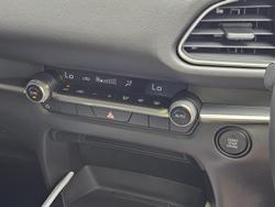 2025 Mazda CX-30 G20 Evolve