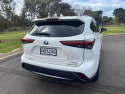 2021 Toyota
                Kluger Grande