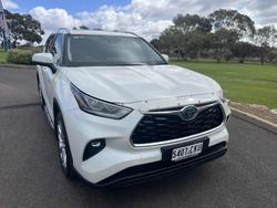 2021 Toyota
                Kluger Grande