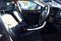 2019 Honda
Accord V6L