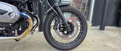 2024 BMW Motorrad R NINE T BROWN