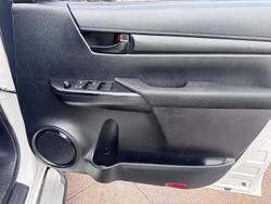 2017 Toyota Hilux SR GUN126R 4X4 Dual Range Glacier White