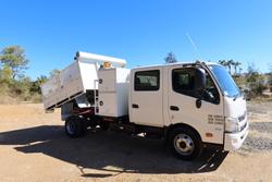2015 Hino
300 Series 917 X Long