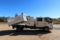 2015 Hino
300 Series 917 X Long