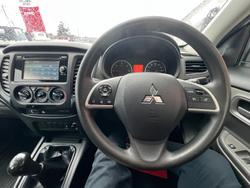 2017 Mitsubishi Triton GLX MQ MY17 4X4 Dual Range White