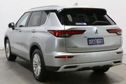 2024 Mitsubishi
Outlander LS