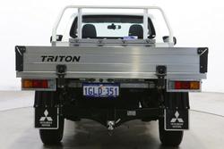 2016 Mitsubishi
Triton GLX