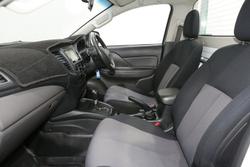2016 Mitsubishi
Triton GLX