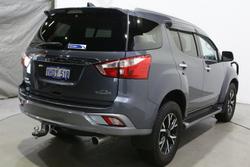 2020 Isuzu
MU-X LS-T
