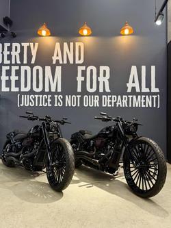 2025 Harley-Davidson Breakout 117 (FXBR) Softail Black