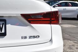2015 Lexus IS 250 Luxury GSE30R White Pearl