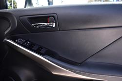 2015 Lexus IS 250 Luxury GSE30R White Pearl