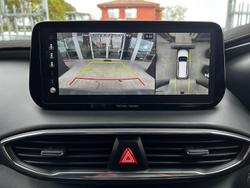 2023 Hyundai
                Santa Fe Highlander