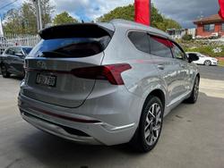 2023 Hyundai
                Santa Fe Highlander