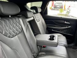 2023 Hyundai
                Santa Fe Highlander