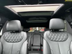 2023 Hyundai
                Santa Fe Highlander