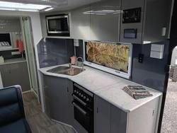2025 Red Centre Kimberley Plus 216 Large Ensuite