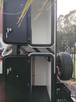 2025 Red Centre Kimberley Plus 216 Large Ensuite