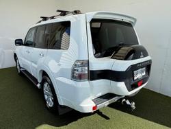 2016 Mitsubishi
Pajero GLX