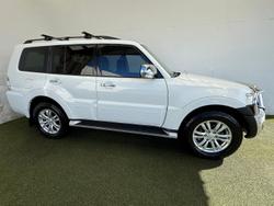 2016 Mitsubishi
Pajero GLX