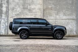 2024 Land Rover Defender 130 D300 X-Dynamic SE