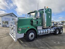 2010 Kenworth
                T658 