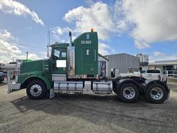 2010 Kenworth
                T658 